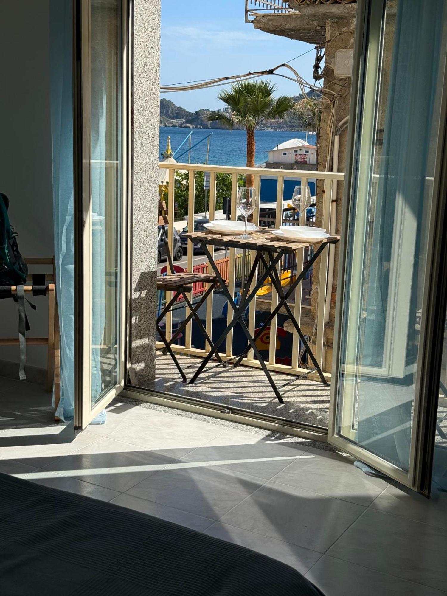 Apartamento Family House Letojanni Taormina Exterior foto